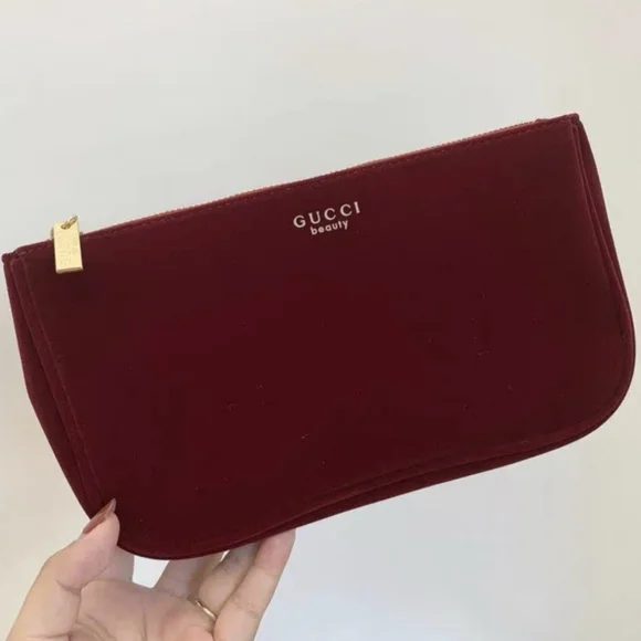 Gucci Beauty Velvet Burgundy Travel Clutch Pouch New In Package GWP - Picture 2 of 10